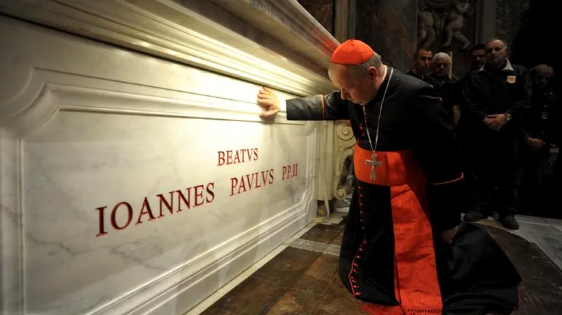 Presa italiană: Vaticanul a primit un miliard de lire italiene ca să îngroape un gangster lângă papi