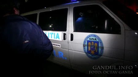 SUSPECT REȚINUT în cazul jafului din Hunedoara. Poliția a găsit hainele cu care acesta era îmbrăcat în momentul jafului, dar și spray-ul folosit în atac