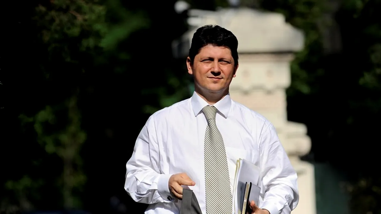 AVERTISMENTUL lui  Corlățean: Am semnale că prin oamenii UNPR și PDL se pun la punct nereguli în secțiile de votare