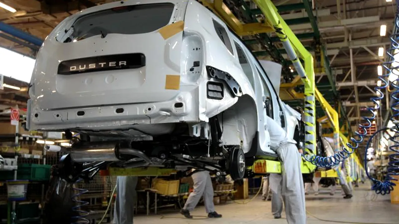 Fitch a revizuit în urcare ratingul Renault, estimând creșterea profitului operațional