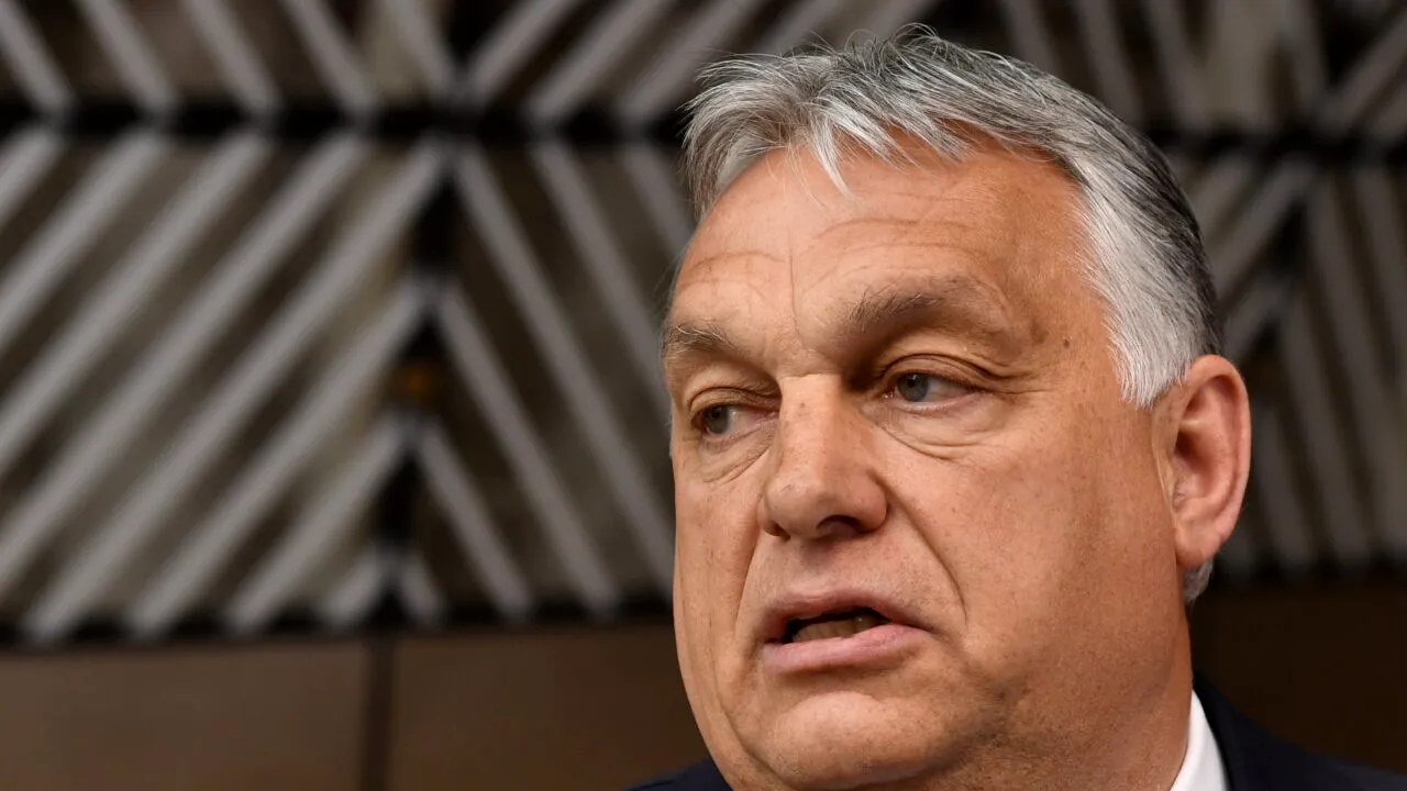 Viktor Orban, la un pas de a se scufunda cu o barcă gonflabilă în Croația. Un jurnalist local a fost cel care i-a salvat viața