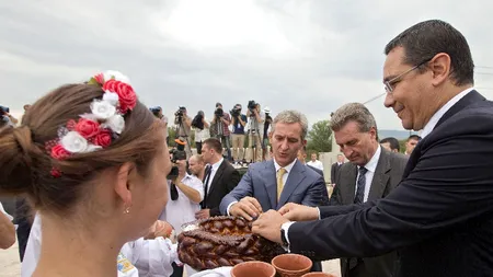 Cum a reușit Victor Ponta să câștige, în premieră, voturile românilor din Republica Moldova. ANALIZĂ GÂNDUL