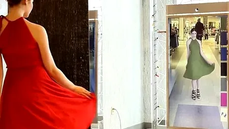 Zara, investiții incredibile în lupta vânzărilor cu Amazon. Magazinul în care găsești, deja, oglinda cu hologramă
