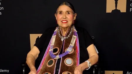 Sacheen Littlefeather, actrița care a refuzat Oscarul în numele lui Marlon Brando, a murit la 75 de ani
