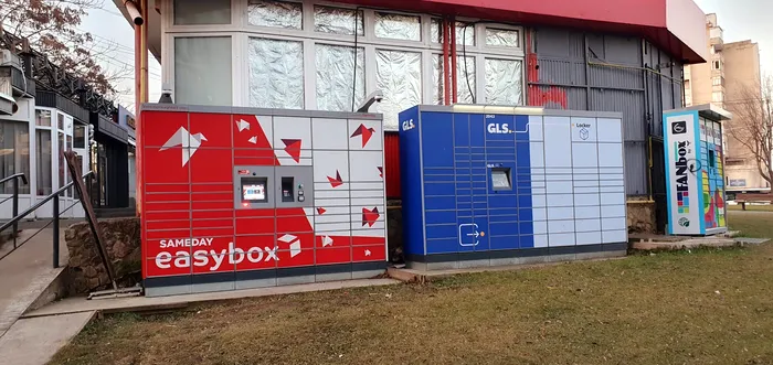Tot mai multe automate de ridicare a coletelor apar în Iași. Cât costă chiria lunară pentru găzduirea lor