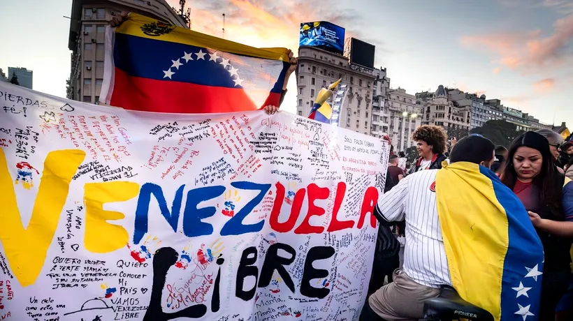 Venezuela, pe un butoi de pulbere. 24 de MORȚI și peste 2000 de arestați după fraudarea alegerilor de Maduro. Armata „întoarce armele” spre popor