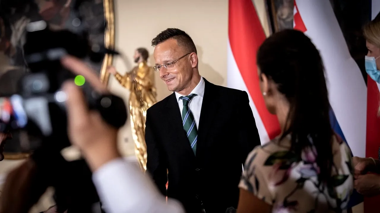 Ministrul de Externe al Ungariei a reacționat dur după sancţionarea federaţiei de la Budapesta pentru discriminare: „Comisia de disciplină a UEFA este o entitate jalnică şi lașă”