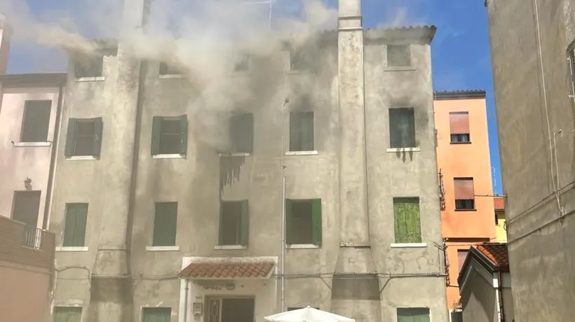 Un român și-a dat foc la apartament, în Italia. Soția lui se afla în casă