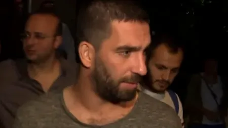 Un fotbalist celebru a făcut scandal într-un restaurant. „O să-ți sparg fața, o să-ți sară ochii din cap!