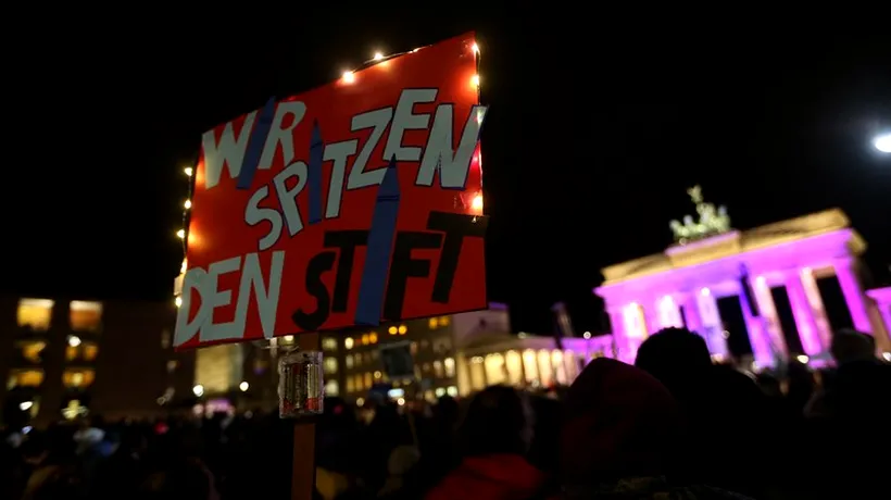 Mii de oameni, inclusiv Angela Merkel, la un miting contra terorismului desfășurat la Berlin
