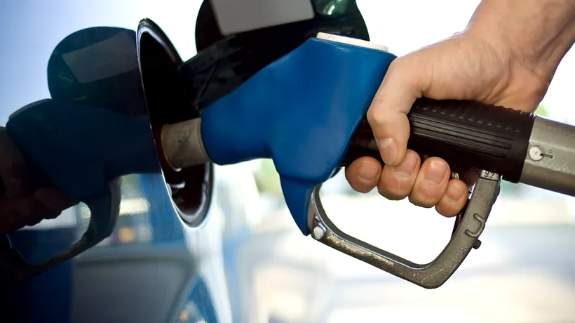 VEȘTI BUNE pentru șoferi! Prețul carburanților ar putea scădea pe fondul ieftinirii petrolului