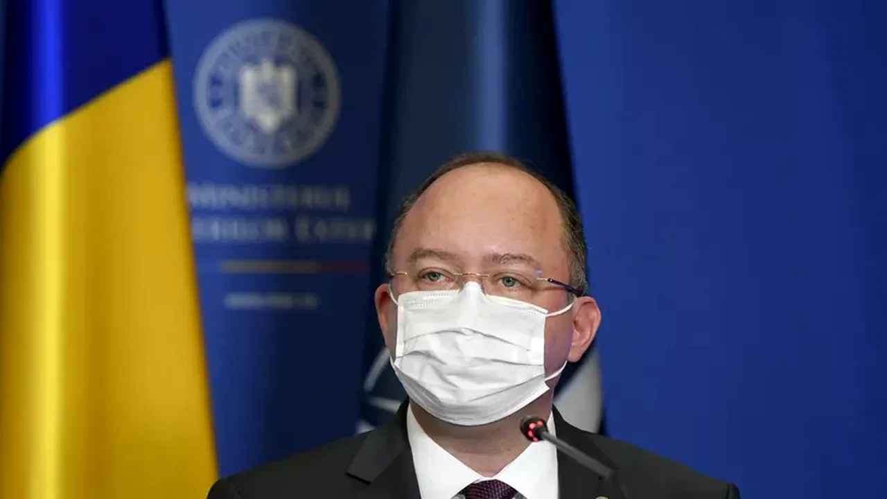 Bogdan Aurescu condamnă ferm anunţul Rusiei privind punerea în alertă a capacităţilor sale nucleare