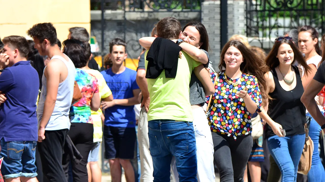 Rezultate Evaluare Națională 2015, pe Edu.ro. Top 10 județe cu cele mai mari procente de promovare. Top 10 județe cu cele mai mici procente de promovare