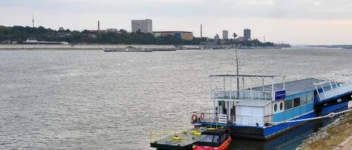 O barcă în care erau 10 persoane s-a răsturnat în Dunăre, doi oameni sunt dați dispăruți