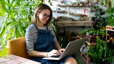 Digital Nation anunță Bursele Generația Tech - digitalizare locală prin cursuri gratuite de formare în IT pentru tineri. Brașovul e primul oraș care investește în Generația Tech și oferă 100 burse de formare în IT