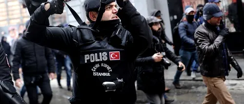 12.801 polițiști turci, suspendați pentru presupuse legături cu Gulen