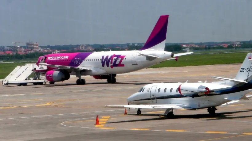 Un avion al companiei Wizz Air a aterizat de urgență la Sofia, din cauza unui geam spart