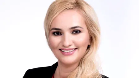 Mașina unei șefe PSD Brașov, vandalizată în parcare. Ce scria pe portieră și pe cine dă vina femeia