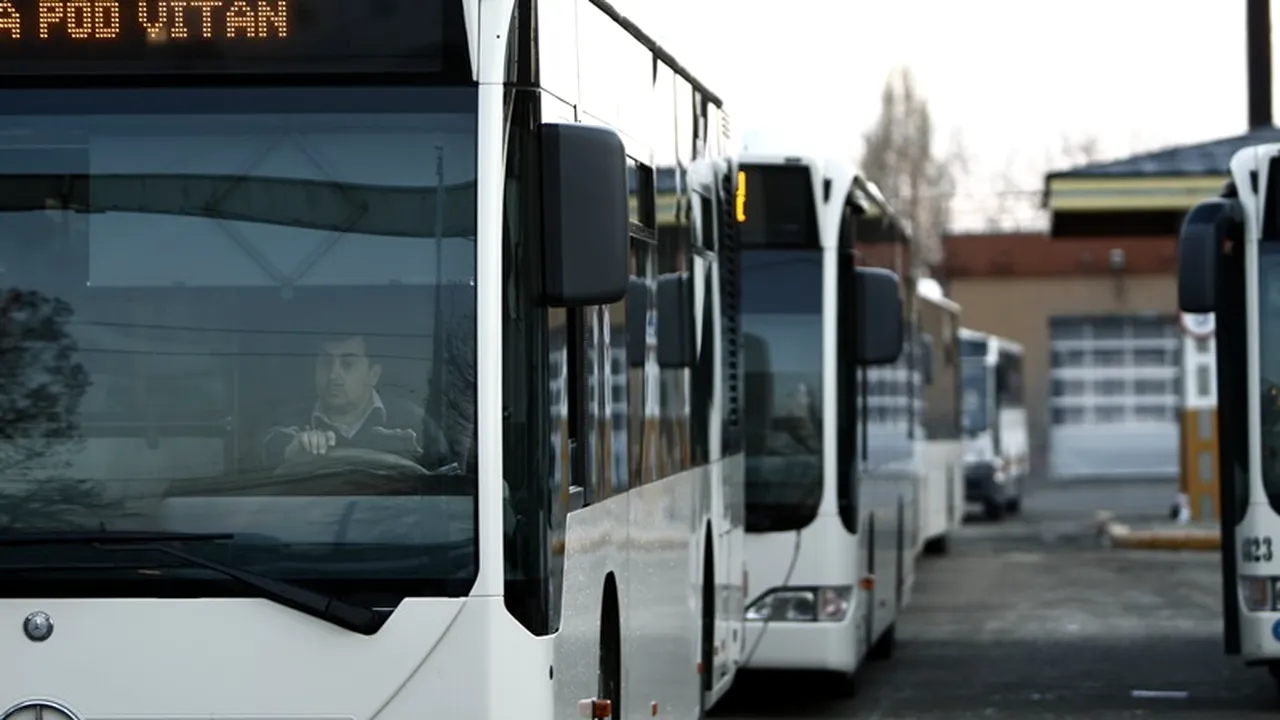 Angajații RATB nu mai întrerup activitatea miercuri și joi, protestul a fost anulat 