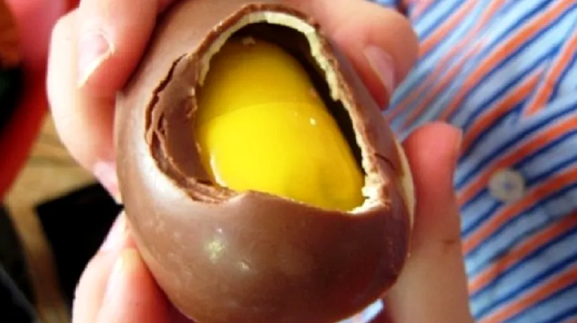Ce surpriză neobișnuită a găsit un copil într-un ou de ciocolată