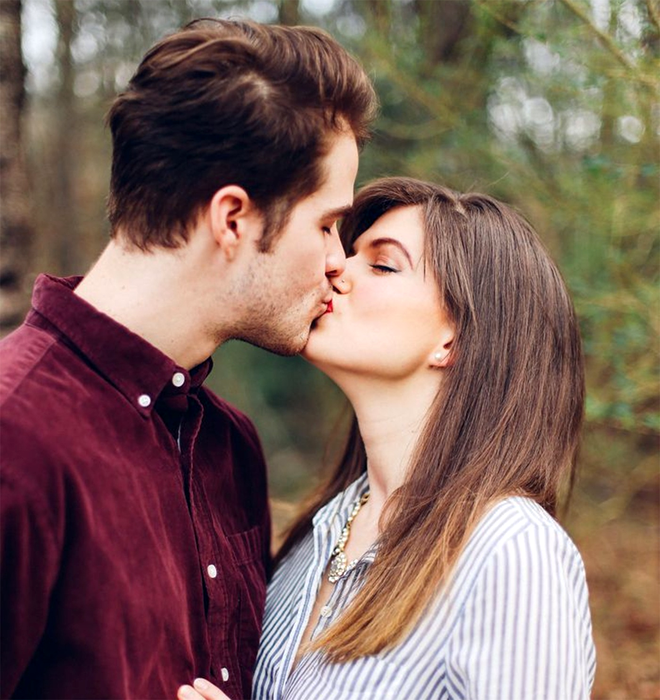 Sărutul. Un gest simplu care este un simbol al iubirii. Dar știai că sărutul eliberează o serie de hormoni în creier și în corp? 
