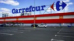 Probleme uriașe pentru Carrefour. Magazine jefuite și vandalizate în Franța, chiar înaintea reducerilor de Black Friday. Pierderile ar putea ajunge la 200 de milioane de euro