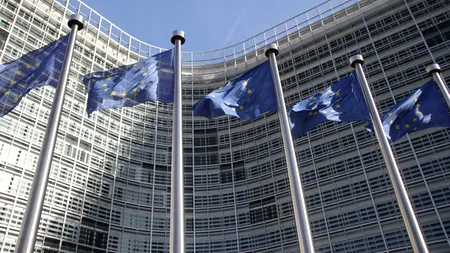 Comisia Europeană CONDAMNĂ agresarea jurnaliștilor de către forțele de ordine de la București