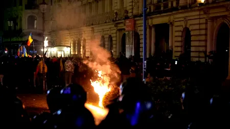 Alți nouă suspecți au fost REȚINUȚI după protestul din Centrul Vechi, în urma a 11 percheziții domiciliare