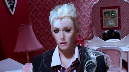 GALERIE FOTO. Partea întunecată a mariajului păpușilor Barbie și Ken