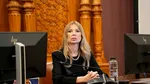 Căsătoriile forțate vor fi sancționate penal. Senatoarea Victoria Stoiciu transmite că așteaptă promulgarea legii. „Nu există tradiție care să justifice căsătoria unui copil”