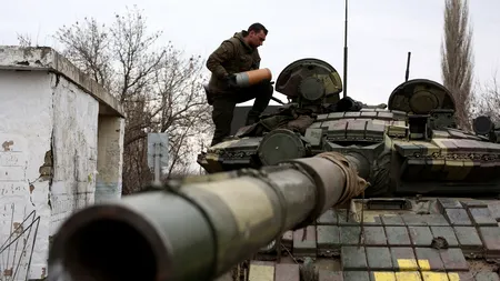 Marea Britanie antrenează mai multe trupe ucrainene pentru a folosi vehiculele de patrulare blindate donate de Londra