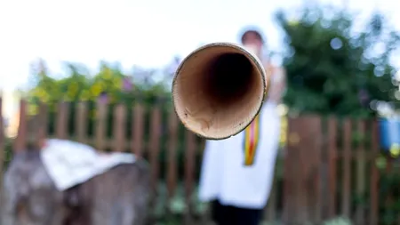 Fermierii NU mai sunt obligați ca pentru alarmarea focului din lanuri să tragă clopotul, să bată toaca, să utilizeze sirena sau chiar trompeta! Infamul Ordin 182/2020 a fost abrogat