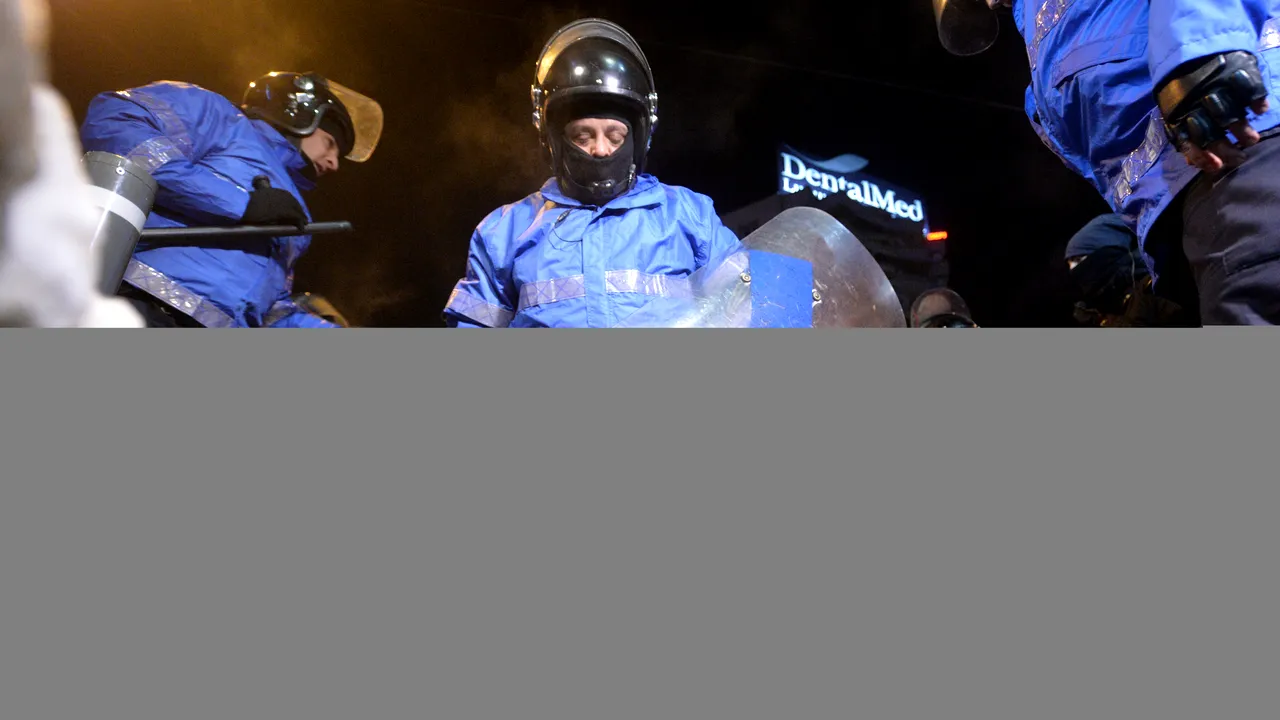 79 de persoane, reținute după violențele din fața Guvernului