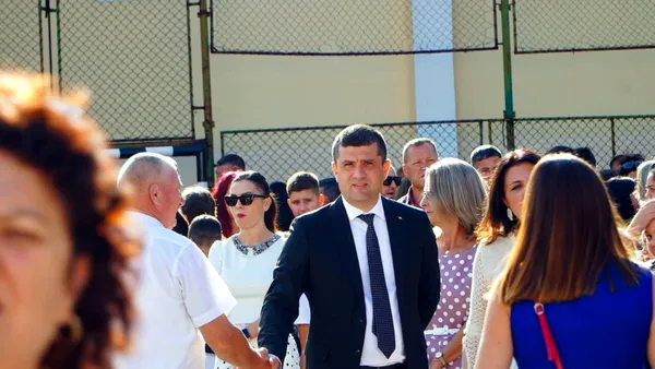 Miruță retrăiește emoția primei zile de școală: „Nici nu îți poți imagina unde te poate duce viața”