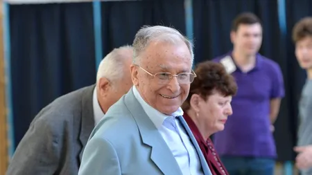 MESAJE DE ANUL NOU. Ce-i transmite Iliescu lui Ponta: 