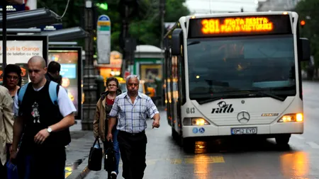 Pensionarii ar putea rămâne fără reduceri la transport, din cauza neplății arieratelor