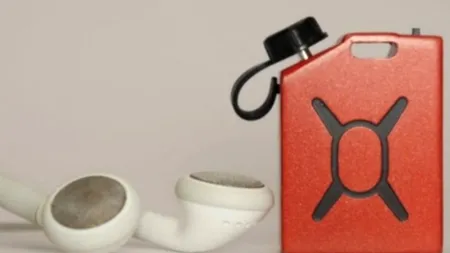 VIDEO. Acesta este cel mai mic încărcător pentru telefon din lume