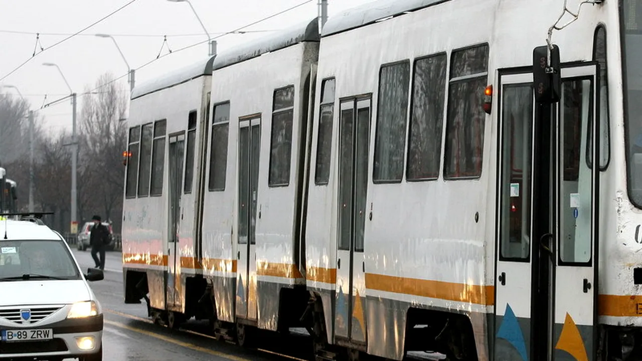 Tramvaiele liniilor 14 și 40 din Capitală, pline de controlori. Ce urmărește campania RATB