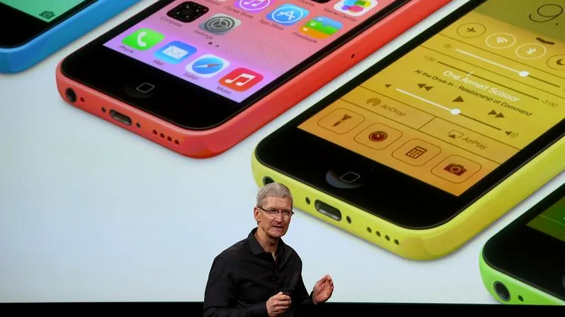 Apple reduce comenzile pentru iPhone 5C
