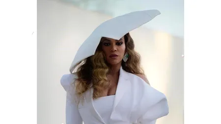 Un documentar despre o CELEBRĂ cântăreața ar putea fi LANSAT pe 17 aprilie pe Netflix