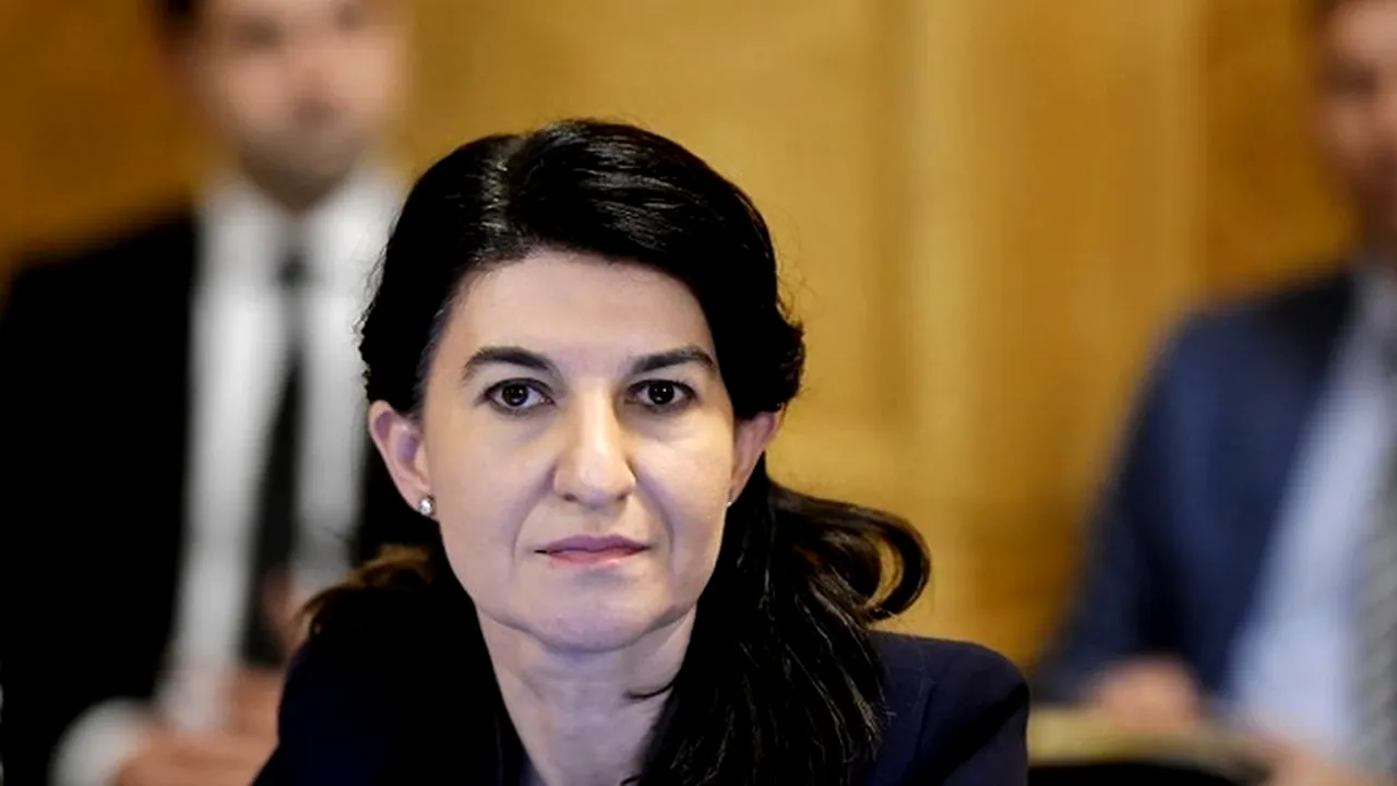 Violeta Alexandru jubilează. Companiile municipale înființate de Firea, desființate! Ei sunt primii care ajung în șomaj!