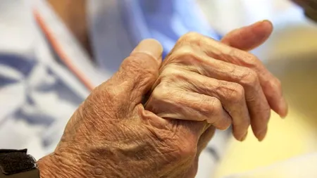 Motivul cutremurător pentru care cei doi soți de 89 ani din București au decis să-și pună capăt zilelor împreună / Bărbatul a fost secretar de stat în fostul guvern Văcăroiu