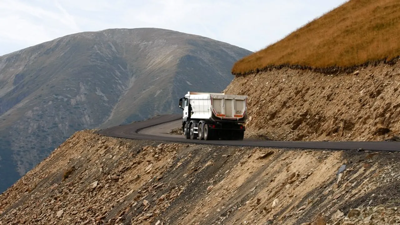 CNADNR va rezilia contractul cu Romstrade, care nu a încheiat lucrările la Transalpina