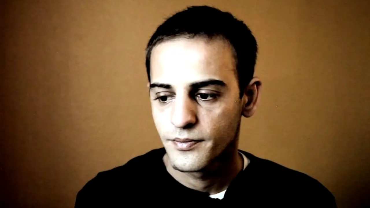 Un tânăr român, salvat din orfelinatele groazei și adoptat în America, vrea să îi ajute pe copiii părăsiți din România. Documentar VIDEO Washington Post