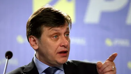 Crin ANTONESCU despre „aventura literară” a lui CIUCĂ: Dar, nu carte așteptăm de la domnul Ciucă, ci un PLAN de țară