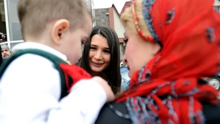 Îndemnul președintelui-tată: 