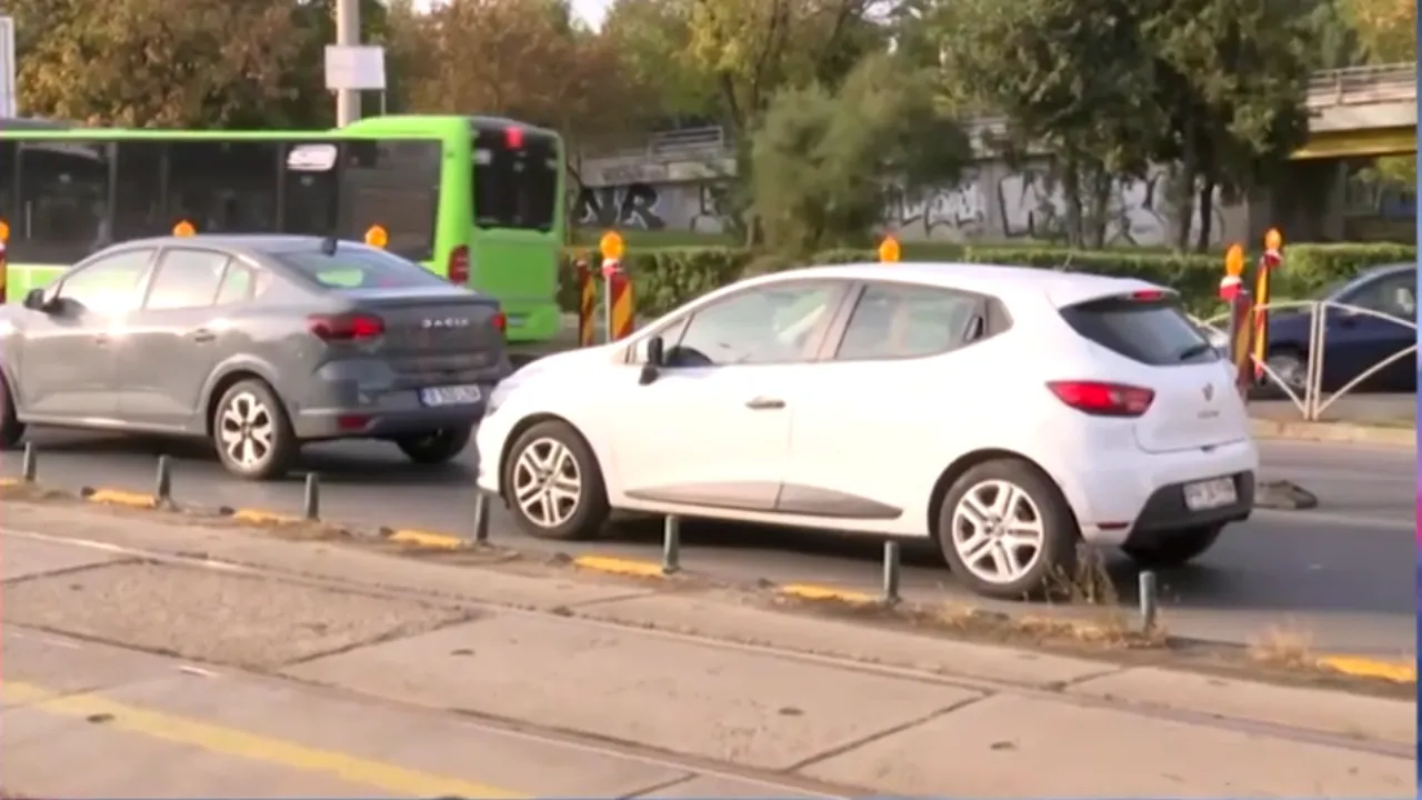 RCA-ul costă tot mai mult: șoferii plătesc mai mult chiar dacă tarifele sunt plafonate