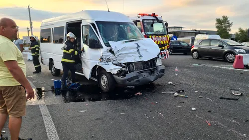 Accident grav la Lețcani, în Iași, între o camionetă și un microbuz. 9 persoane au fost rănite