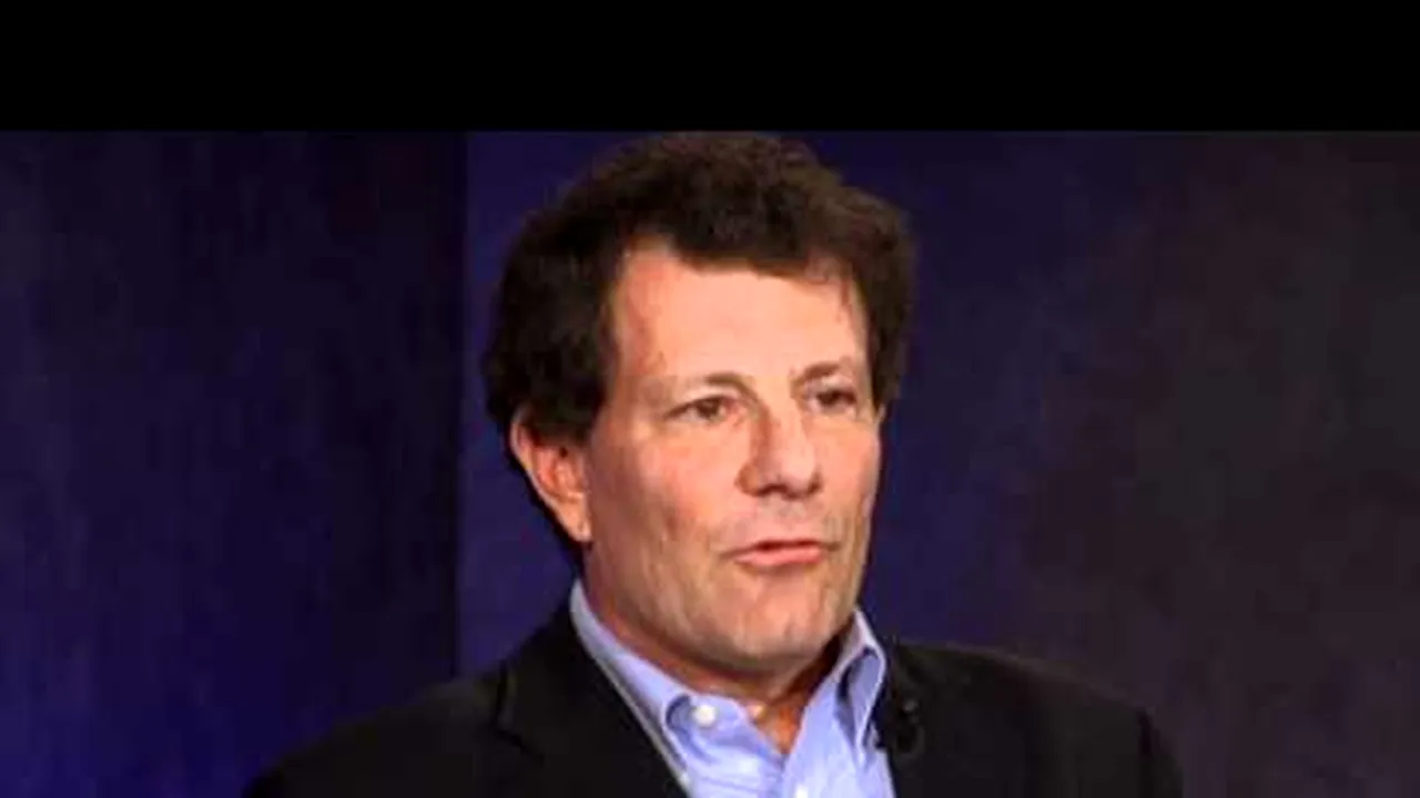 Nicholas Kristof, un jurnalist din SUA, cu origini românești, ar putea candida pentru un post de Guvernator