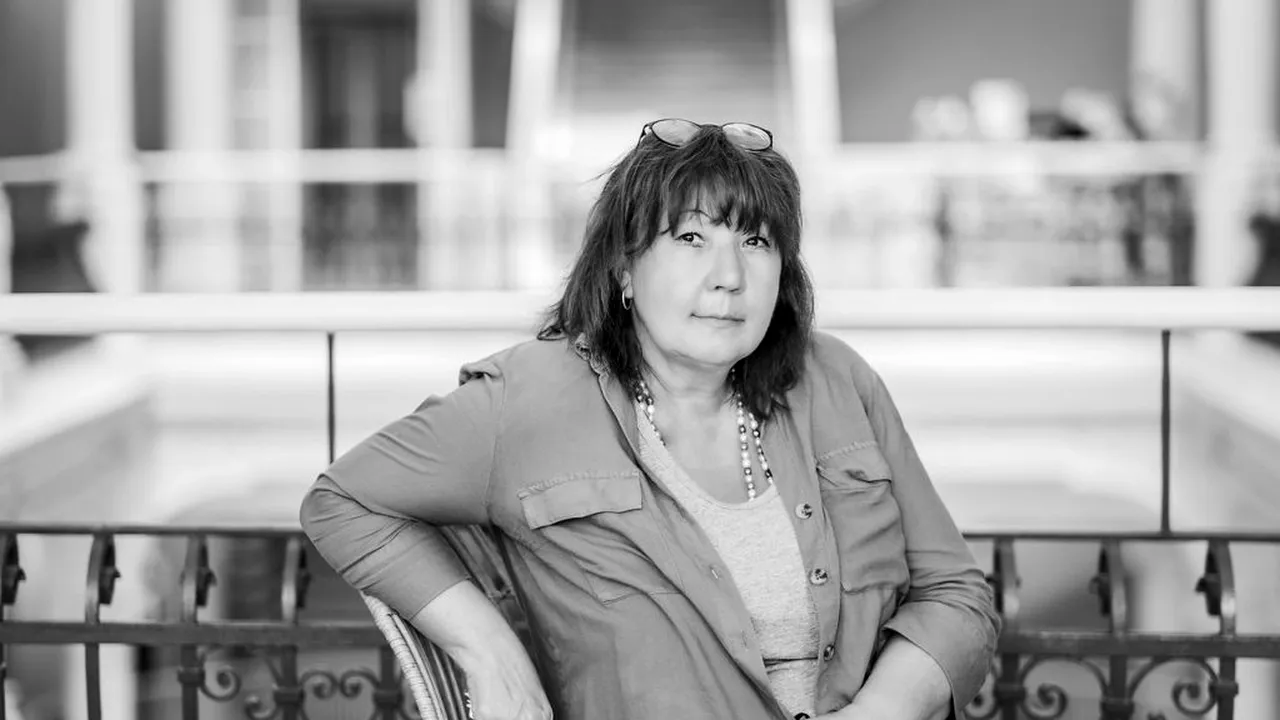 Interviu cu scriitoarea şi romanciera Doina Ruşti: ,,Doar când mă apuc de scris dispare totul, sunt complet singură și fericită cu singurătatea mea” (EXCLUSIV)